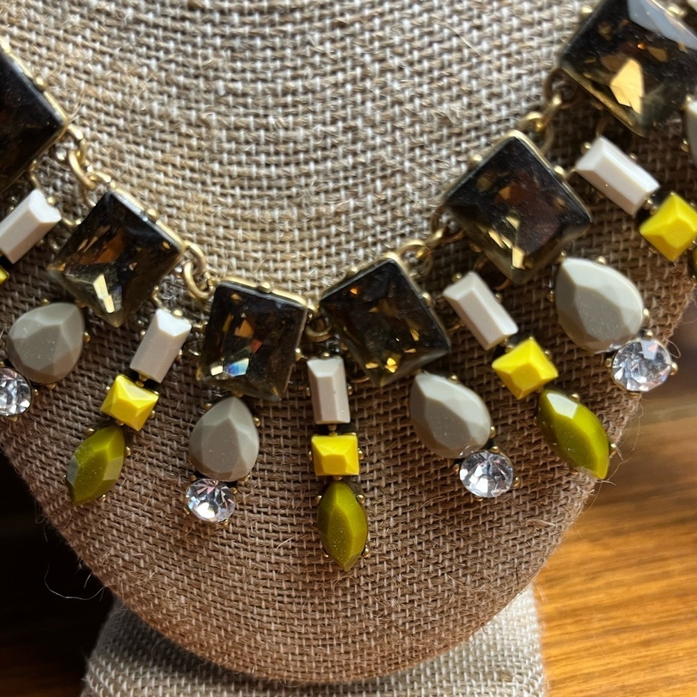 J. Crew Yellow and Gold Geometric Necklace Vintage beautiful - Picture 3 of 7